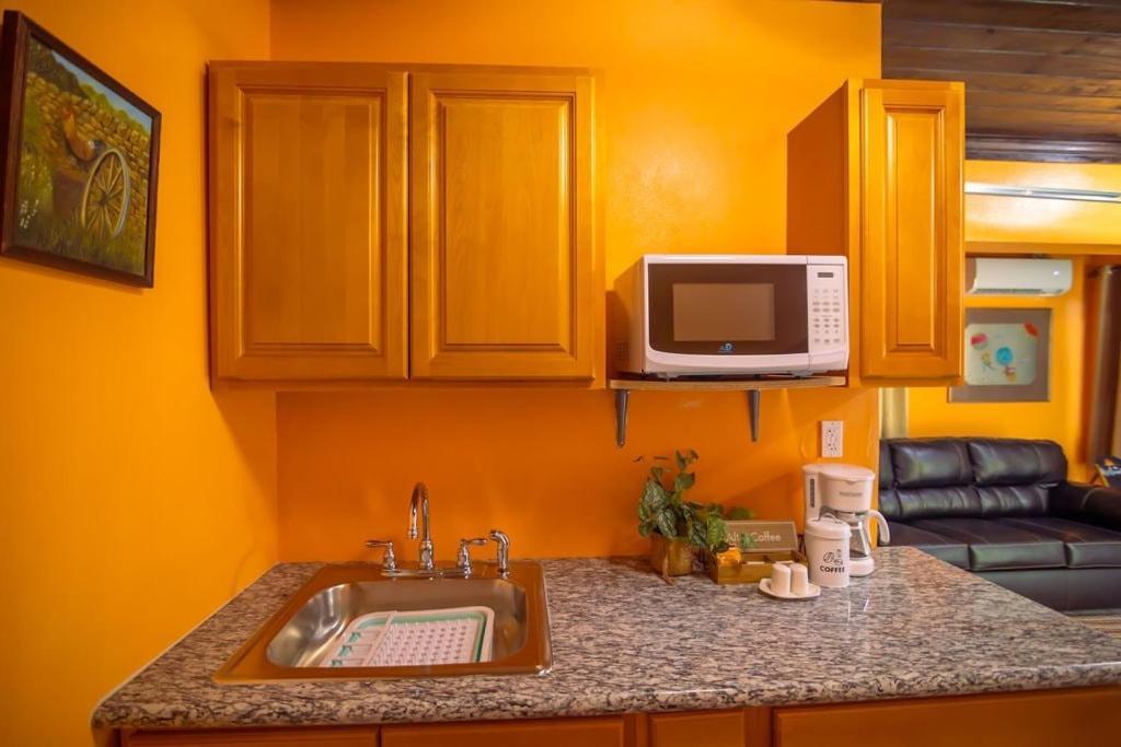 Holiday home Tangerine Sunsets Carport